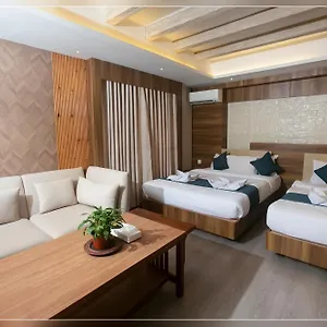3* מלון Maya Boutique